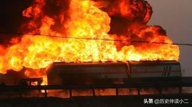 台州大溪高速公路口油罐车大爆炸,油罐车公司负法律责任吗?