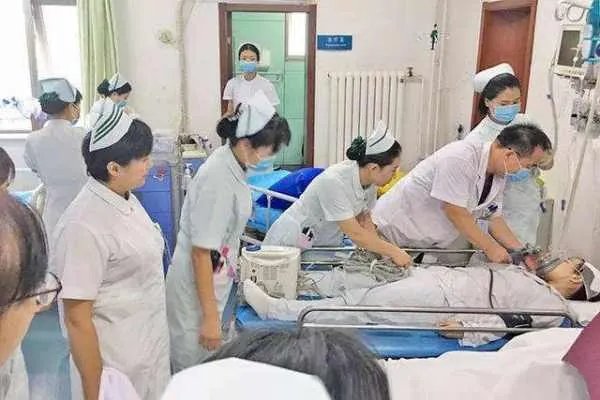三地疫情遇到同一问题，为何大连疫情会迅速得到控制？