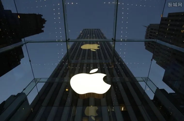 iPhone 12s疑曝光 明年苹果XR或将下架？
