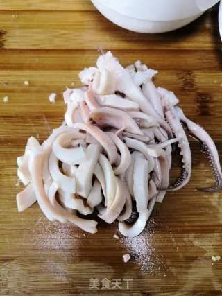 辣炒鱿鱼