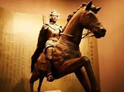 樊梨花与薛丁山的故事是怎样的？樊梨花是个怎样的人？
