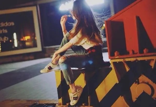 程晓玥的母亲曾经是亚太地区的迪奥总裁,那程晓玥会女承母业吗?