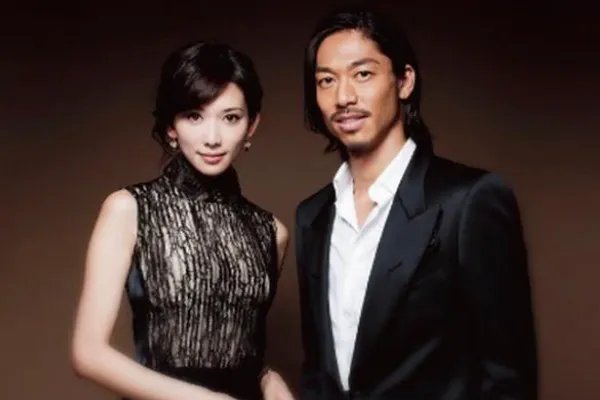 林志玲晒照皮肤白净细嫩,状态好是因为婚姻幸福吗?