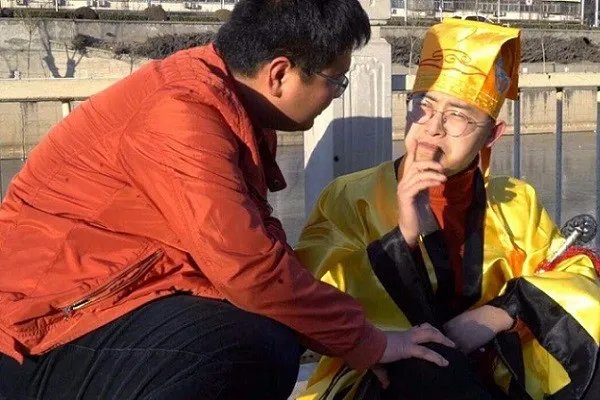 算命大V团伙落网,他们是一个什么样的团伙?