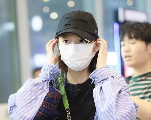关晓彤的年纪,意想不到的时尚,关晓彤哪些机场服装让人震惊?