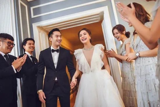 赖弘国称已和阿娇办好离婚手续