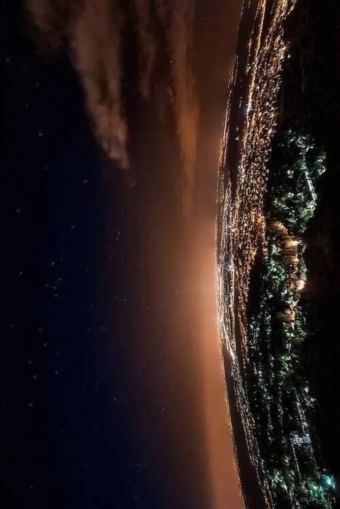地球各地夜景,你能认出都是哪里吗