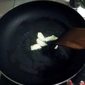 清炖泥鳅汤的做法步骤图，清炖泥鳅汤怎么做好吃