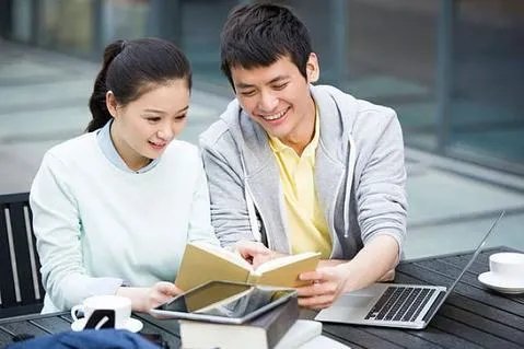 一大学连续27年为女生发卫生纸,你羡慕这里的学生吗?