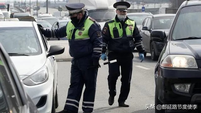 对于俄罗斯现在疫情快速增长大家怎么看?
