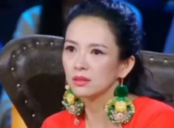 章子怡谈女儿哽咽落泪，她对孩子是如何教育的？