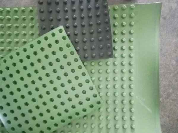 地下车库用的是哪种排水板？