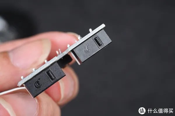 雷蛇炼狱蝰蛇V2游戏鼠标拆解评测 — 大改版,真香