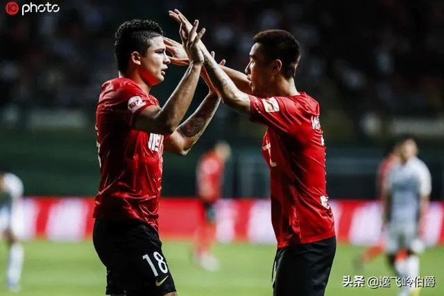 韦世豪长途奔袭助埃尔克森破门，球迷称这是来自未来国足锋线的配合，你怎么评价？