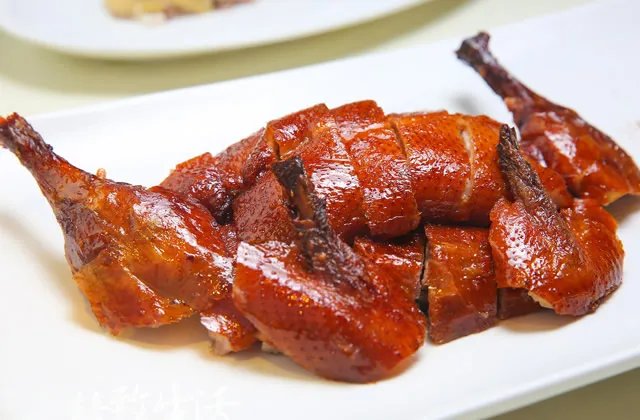 全聚德烤鸭好吃吗 现烤的全聚德烤鸭最好在多长内时间吃完