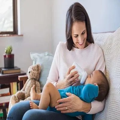 婴儿婴儿可以喝奶粉吗 浅析婴儿腹泻喝奶粉禁忌