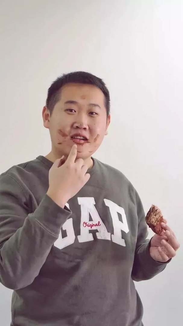 网红美食“脏包包”的火爆,最大原因是什么?