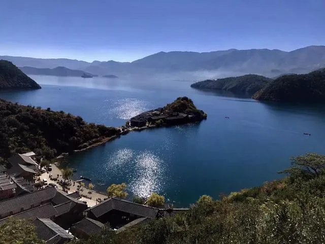 香格里拉和泸沽湖哪个更值得去?
