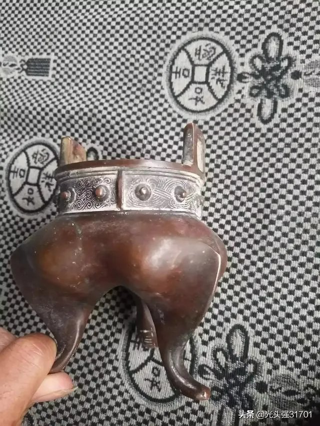 藏品在家不拿出去能私下交易吗?怎样才能把藏品卖出去?