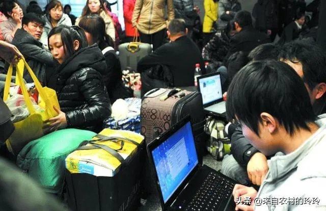 为什么三分之二的年轻人不愿意回农村了?