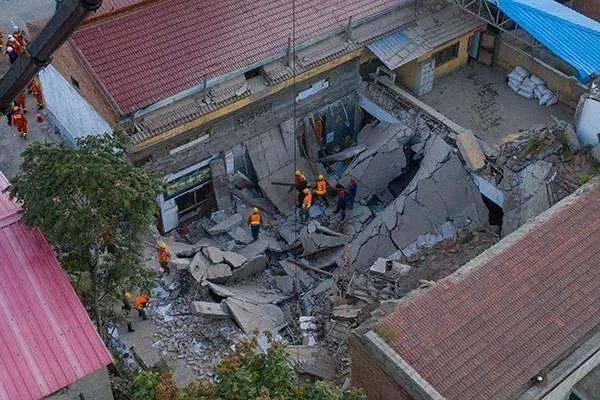 苏州四季开源酒店辅房坍塌致17人死亡,此事将如何追责?