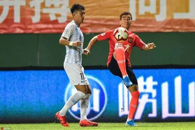 韦世豪长途奔袭助埃尔克森破门，球迷称这是来自未来国足锋线的配合，你怎么评价？