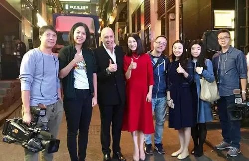 富翁盛智文为什么要放弃美和加的国籍毅然加入了中国呢?