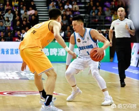 苏群表示:林书豪本人愿意被归化,但还需要家人同意。你认为最终林书豪会被归化吗?