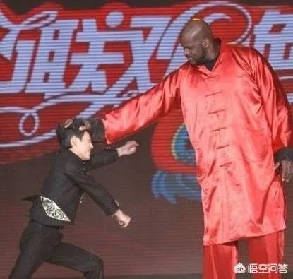 你觉得NBA球星和姚明一起合影会是什么效果?