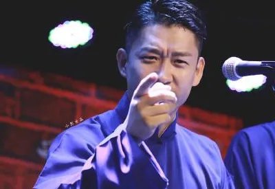 曹云金为徒弟取艺名“马连良”“李连杰”,这是什么操作?