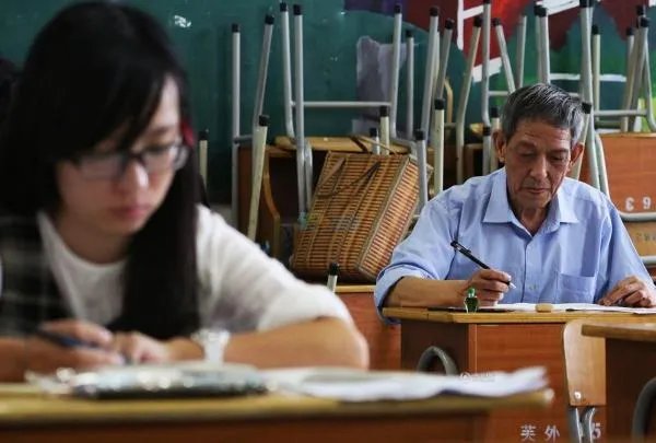 2016临床执业医师考试准考证打印时间是几号?还有多久??