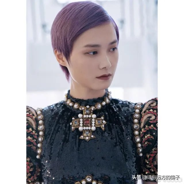 李宇春又拿下了Gucci的代言，到底为什么时尚圈那么喜欢她？