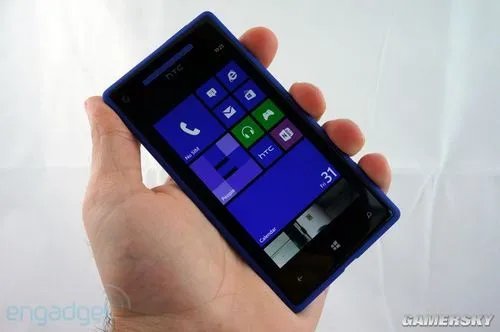 HTC WP8新机8X/8S海量真机图赏!后背很销魂