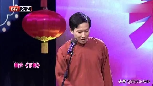 裘英俊在金霏相声专场提出“不能说糊涂相声”的观点,该如何理解?