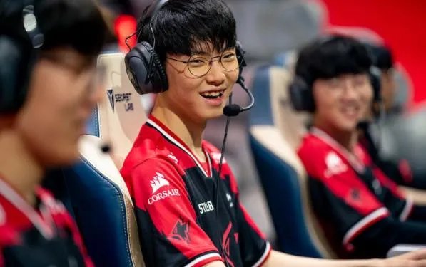 Nuguri爆料:chovy已和Deft成队友,DWG训练赛被DRX打倒15投,你有何看法?