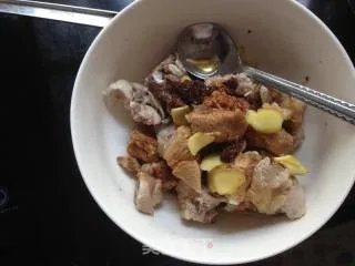 红萝卜炖排骨