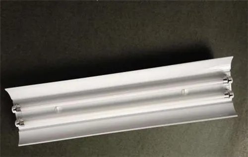 卤钨灯是什么光源