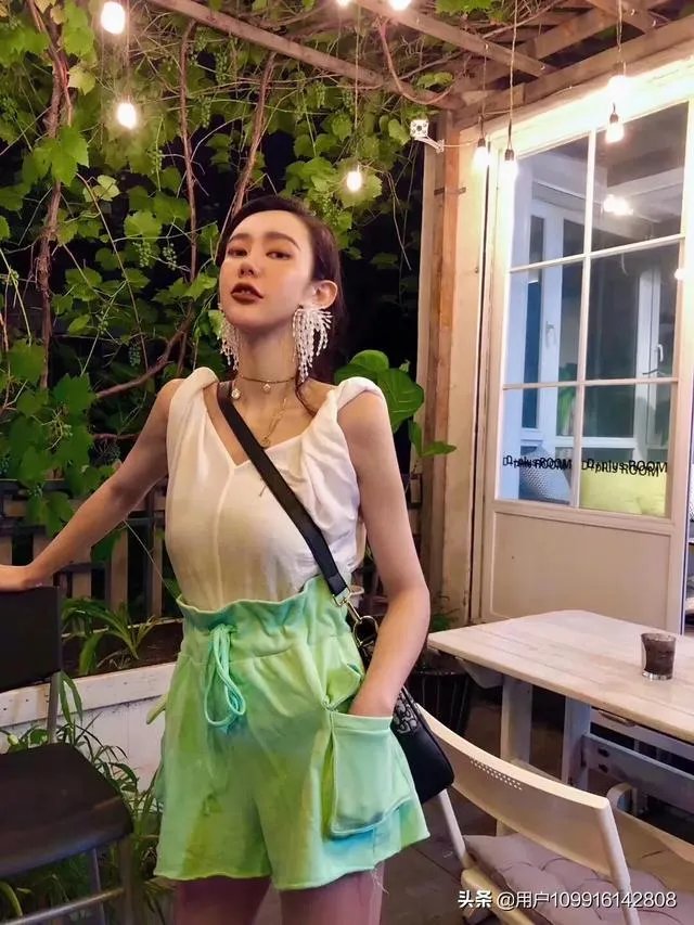 怎样穿衣打扮有气质?如何穿衣打扮自己?