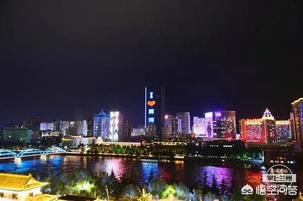 到了夜晚,兰州哪个建筑物吸引你?