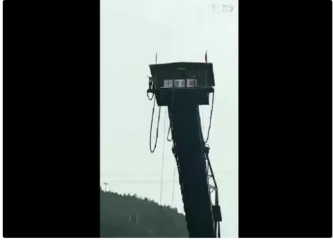 游客蹦极坠落悬崖景区怎么解释的?