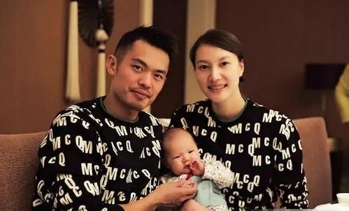 赵雅淇暗讽,4年前林丹出轨谢杏芳为何没有计较?