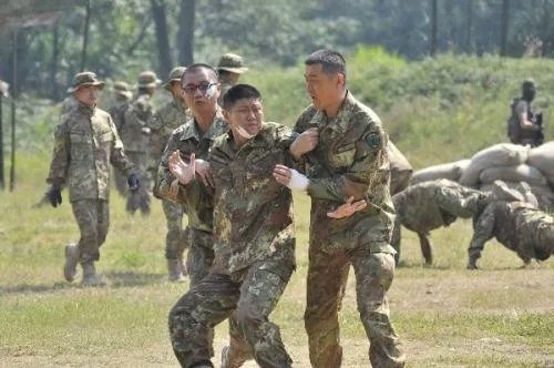 《我是特种兵之利刃出鞘》剧情简介是什么?