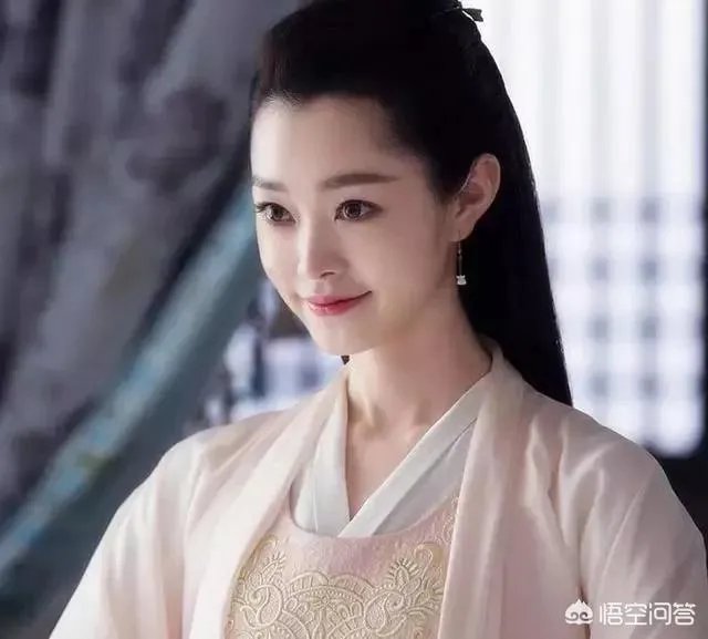 猫腻当着李沁的面说《庆余年》林婉儿原型是另一位女星惹李沁粉丝不满,你怎么看?
