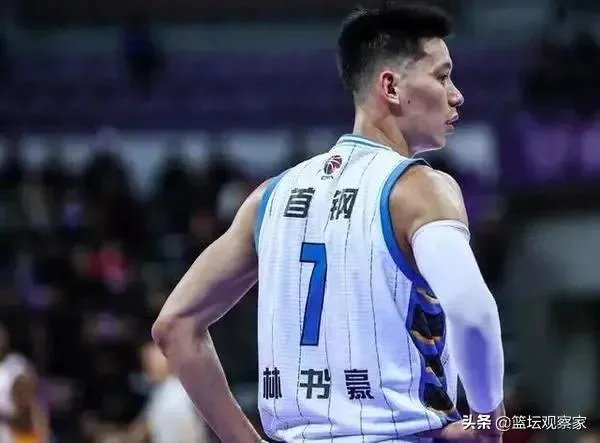 苏群表示:林书豪本人愿意被归化,但还需要家人同意。你认为最终林书豪会被归化吗?