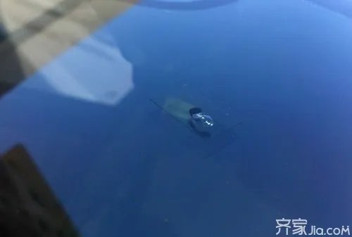 前挡风玻璃划痕修复小窍门