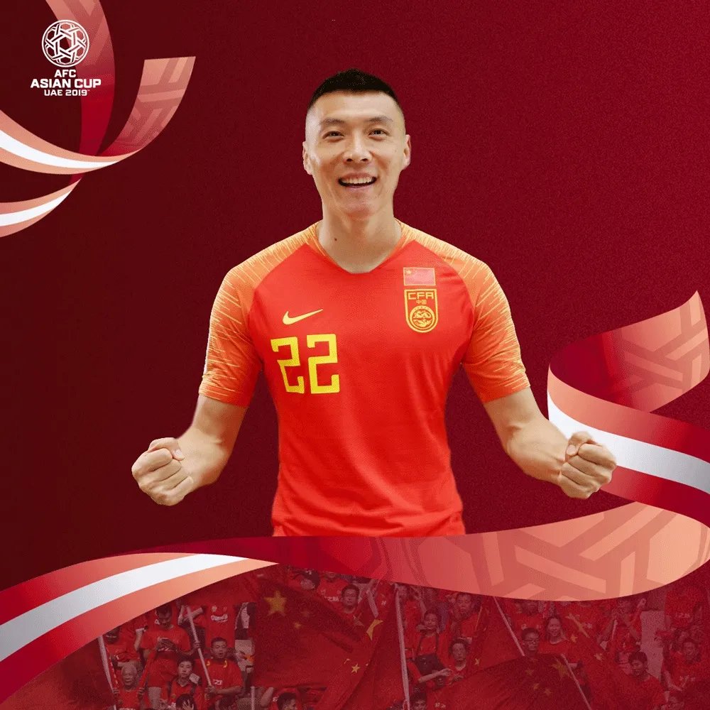 于大宝进球后,为什么菲律宾队员向裁判举手示意?中国队有人手球了吗?