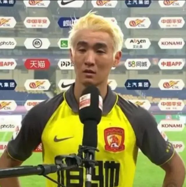 若国足打入2022年世预赛十二强赛的话,是不断前进好,还是锻炼新人,为未来做准备好呢?