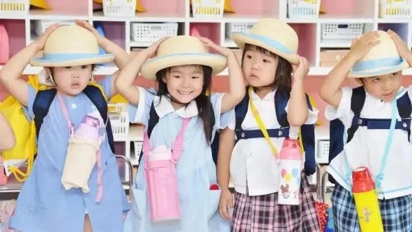 女童被锁幼儿园二楼后坠楼,责任到底怎么算