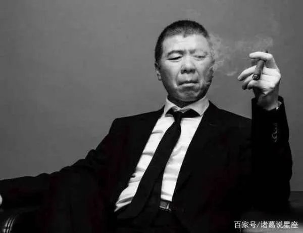 孙海英公开大骂冯小刚,当年究竟发生了什么?