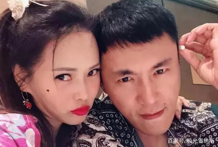 庾澄庆和伊能静为什么离婚？秦昊伊能静是如何走在一起的？